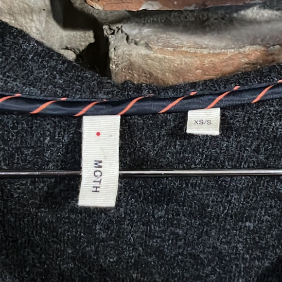 Moth Anthropologie Grey 100% Wool Poncho Hoodie - Picture 4 of 8